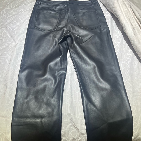 Black leather pants - Picture 3 of 7
